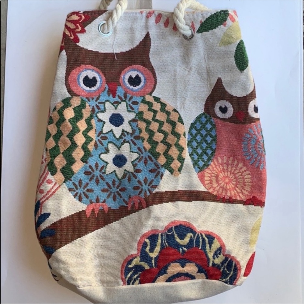 Canvas Owl Print Tote Bag in Multi-Color